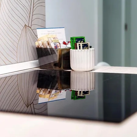 Victoria 1 E 2 By Quokka 360 - Close To Porta Torre In Апартаменты Комо