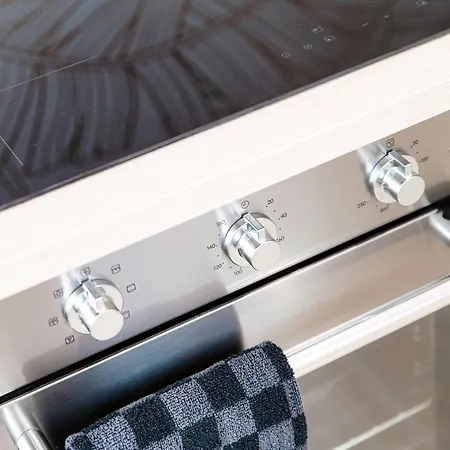 Victoria 1 E 2 By Quokka 360 - Close To Porta Torre In * コモ